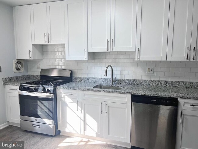 Photo - 12914 Claxton Dr