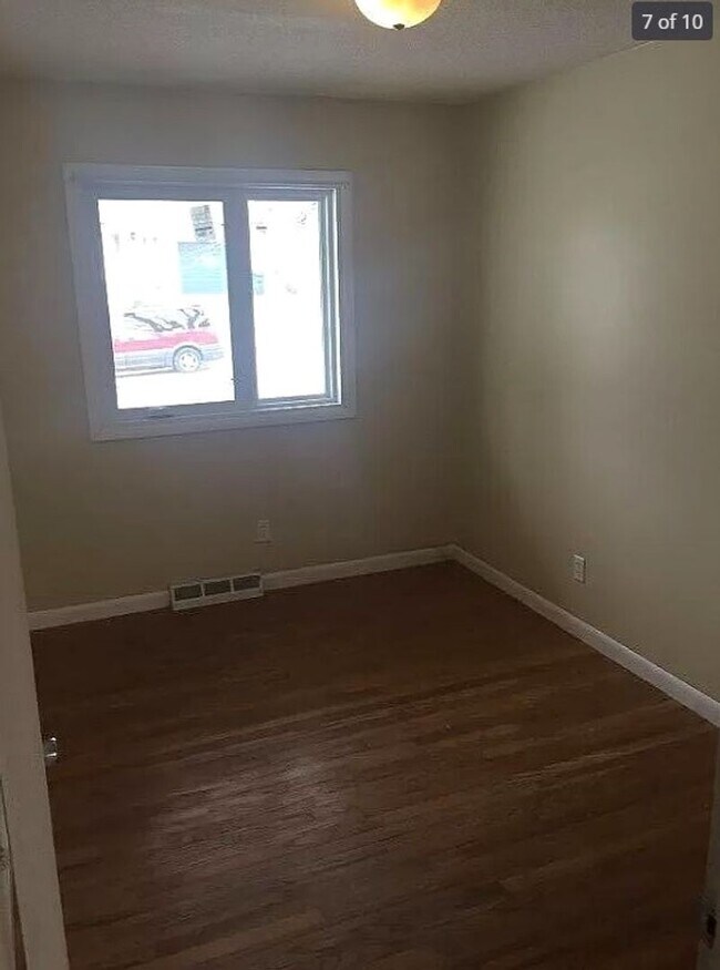Photo - Charming 3 Bedroom Home in Iowa City!