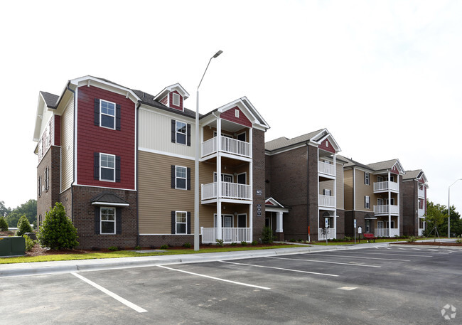 Glen Lake Apartments - Glen Lake Apartments