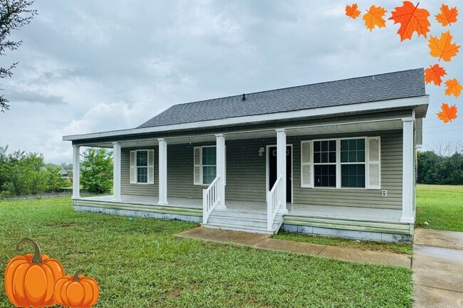 Building Photo - Charming 3-Bed, 2-Bath Home with Spacious ...