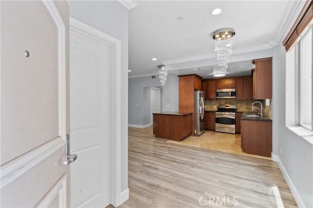 Photo - 11280 La Maida St