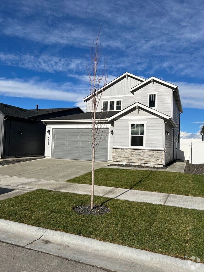 Building Photo - Introducing a brand new 4 bedroom, 3 bathr... Rental