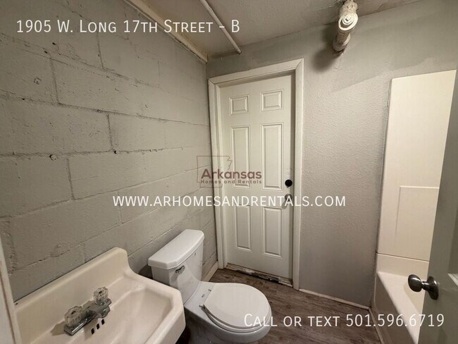 Photo - 1905 W Long 17th St Unit B