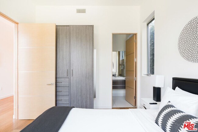 Photo - 1723 S Durango Ave