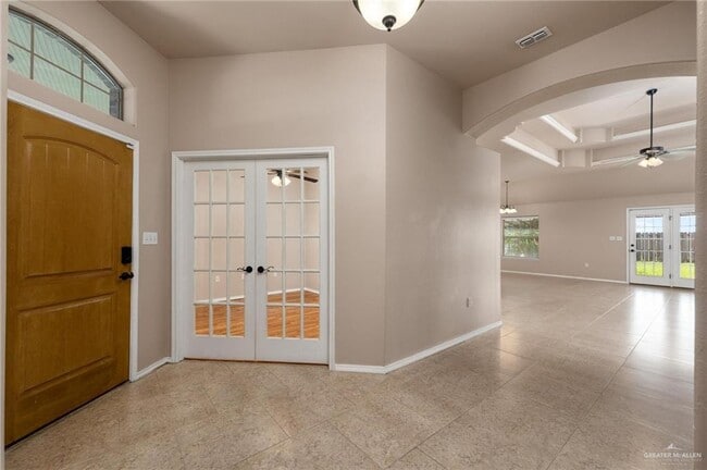 Photo - 25 Independence Ave