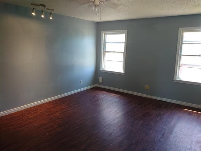Photo - 302 Fannin St