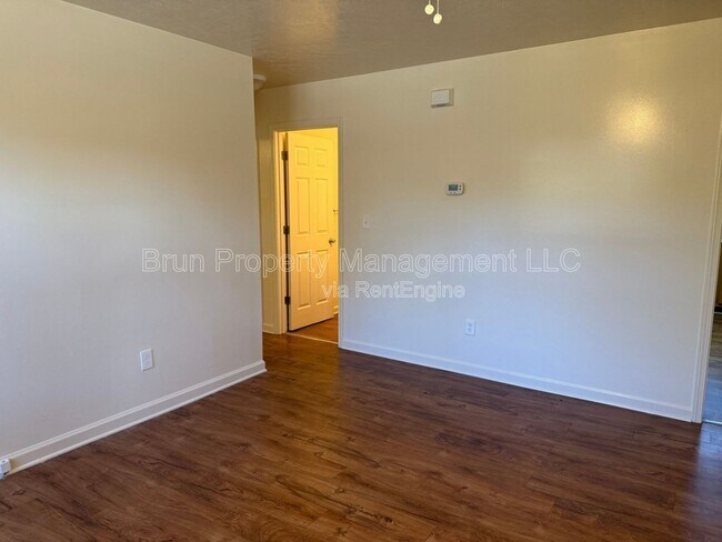 Photo - 5036 Willoway Dr