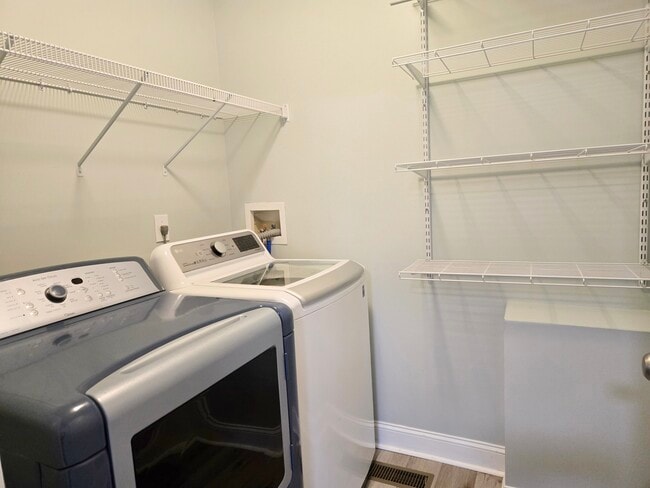 Photo - 3600 Old Forest Rd