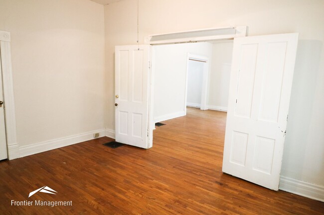 Photo - 908 Leavenworth St Unit A