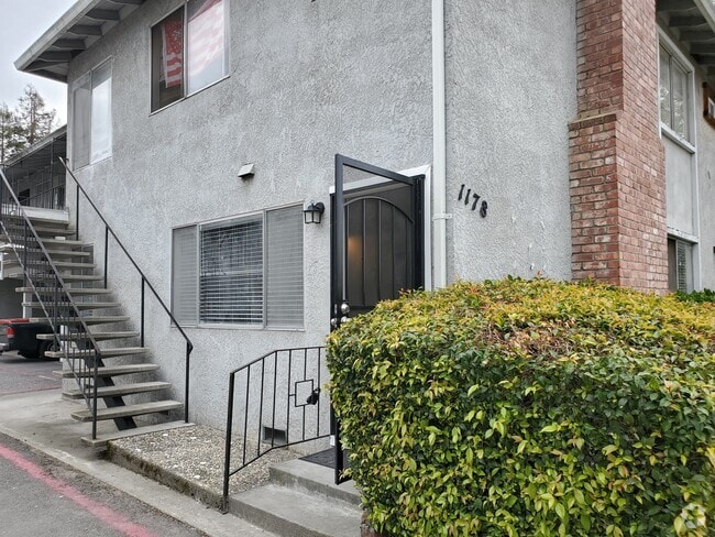 Building Photo - 1178 Francisco Ave Unit 4 Rental