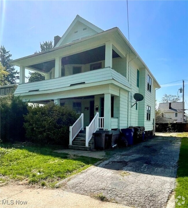 Building Photo - 10323 Linnet Ave Unit 2nd Floor Rental