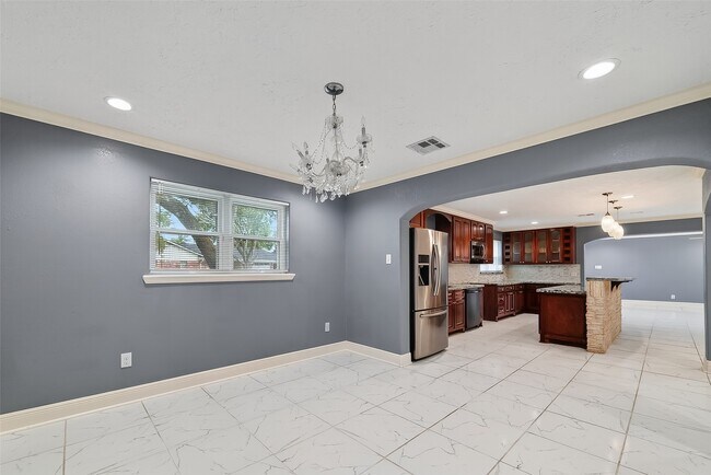 Photo - 4901 Burning Tree Dr