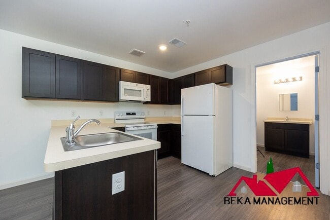 Photo - Alexis Manor