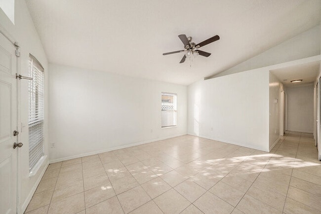 Photo - 1020 Brenton Leaf Dr