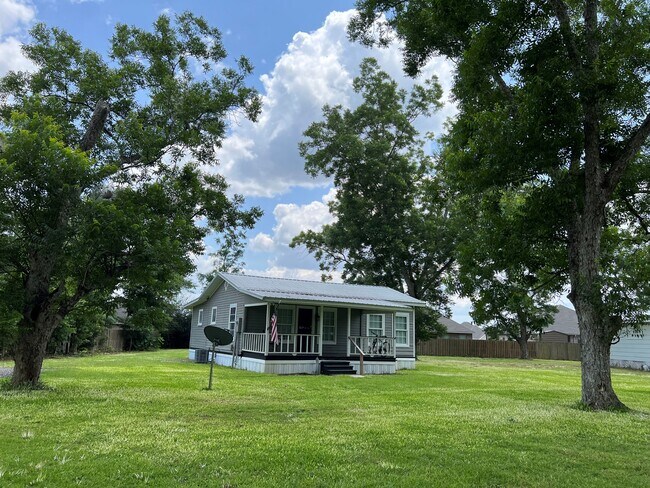 Building Photo - 14742 South Blvd