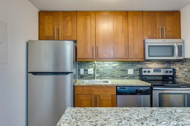 Photo - 7685 Northcross Dr Unit 1106