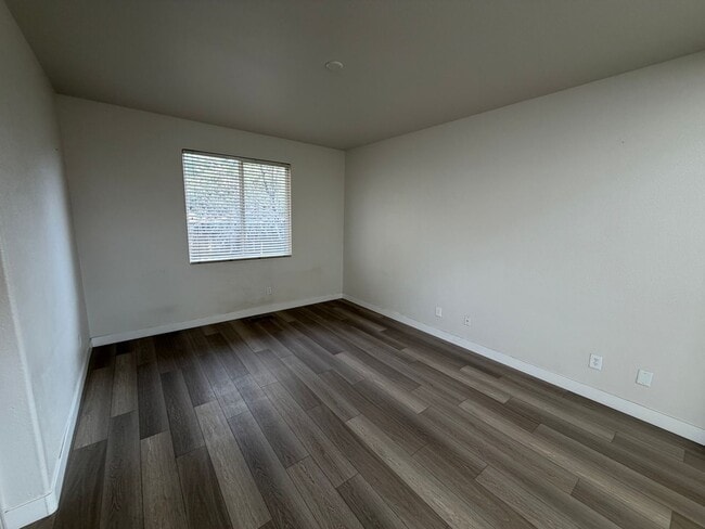 Photo - 3 Bedroom 2.5 Bathroom Home in Northwest Reno!