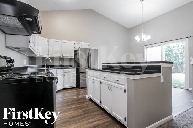 Photo - 7445 Glensford Dr