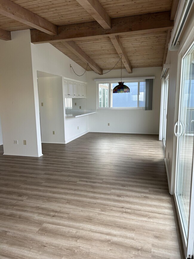 Photo - 108 Ventura Ave