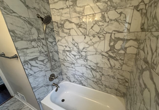 Photo - 1408 Wurtele Ave