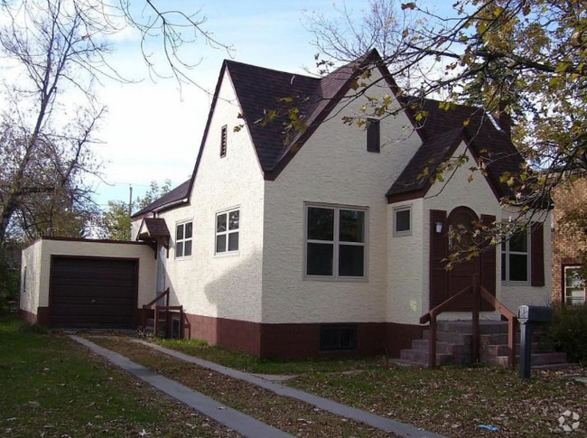 Building Photo - 1319 Bixby Ave NE Unit Lower  2 Rental