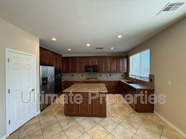 Photo - 25806 N 50th Glen