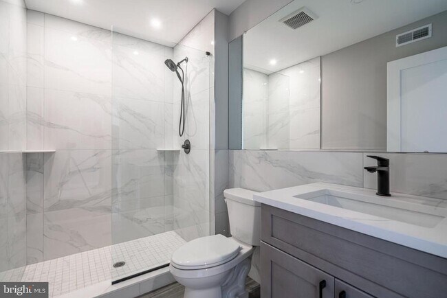 Photo - 2401 Washington Ave Unit 3F