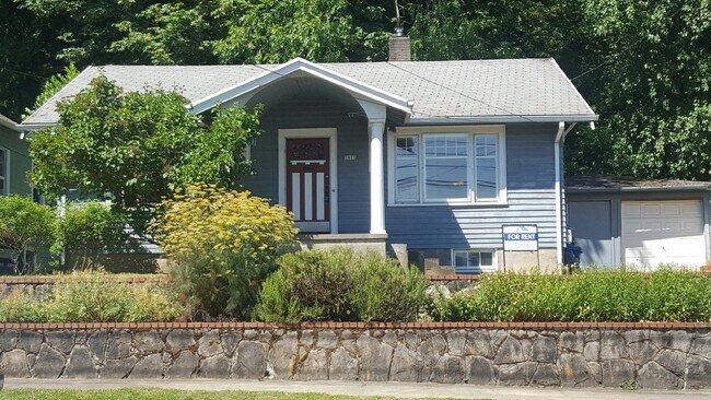 Charming 2 Bedroom 2 bath home with finish... - Charming 2 Bedroom 2 bath home with finish...