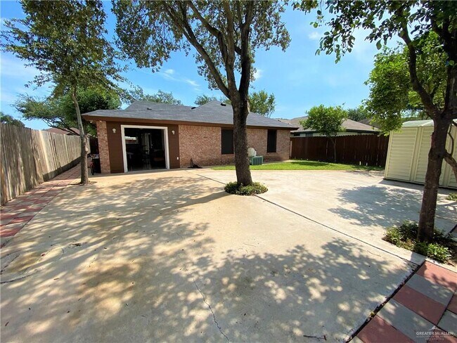 Photo - 3321 Rosalva Ave