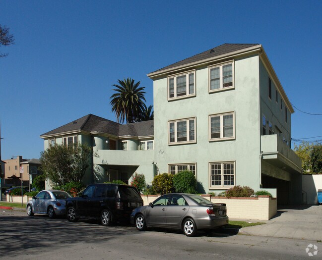 Julene Apartments