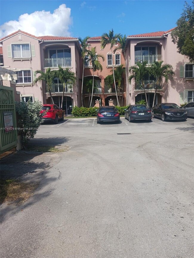 Photo - 6520 NW 114th Ave Unidad 1623 Rental