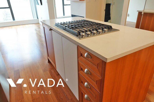 Photo - The Park 1 BR APT Rental 503-1723 Alberni St Vancouver: VADA Unité 503