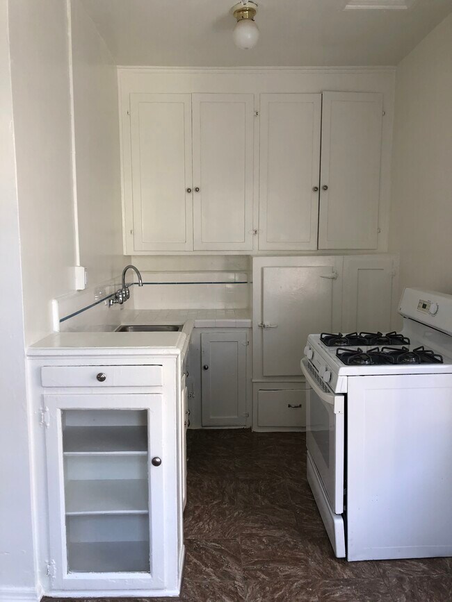 Photo - 545 S Hobart Blvd Unit 303