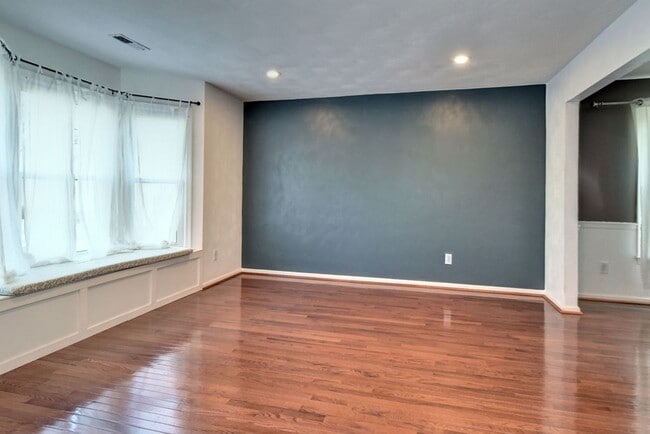 Photo - Great Corner Lot in Kiln Creek