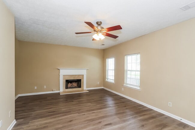 Photo - 252 Prescott Ct