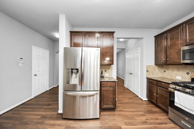 Photo - 6306 Bain Dr