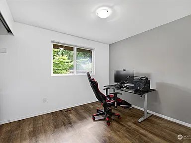 Photo - 17168 Sawyer St SE