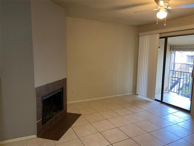 Photo - 10100 S Gessner Rd Unidad 114