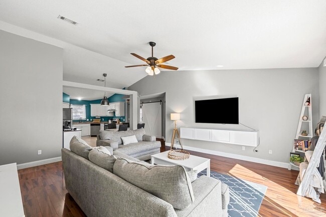 Photo - 817 Binnacle Pl