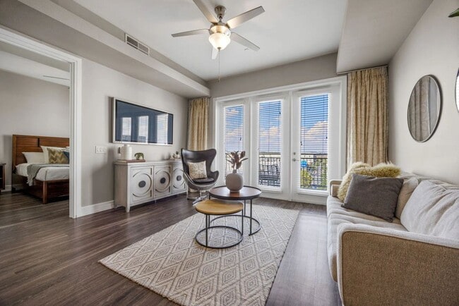 Photo - 3201 Esperanza Crossing Unit 145