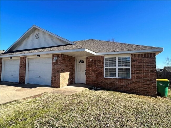 Photo - 650 Appleridge Dr Townhome