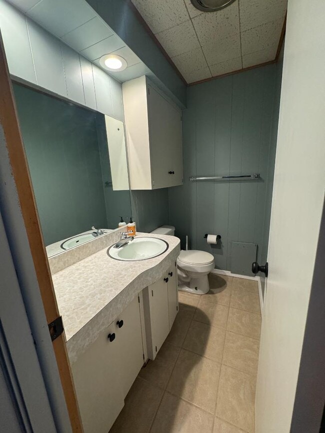 Photo - 513 N Ottawa Rd