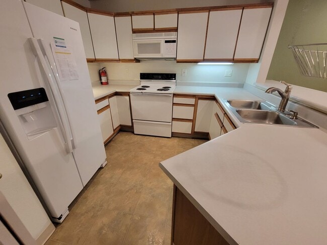 Photo - Super spacious 1 bedroom condo in South Boulder with reserved parking Unit 203