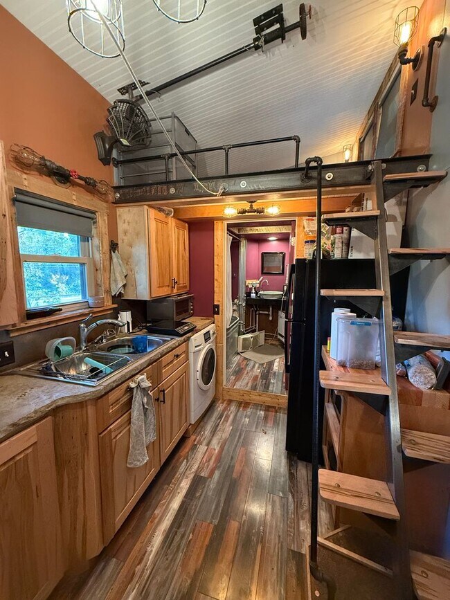Photo - Tiny Home Adventure Awaits! W/ Creative Space