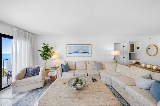 Building Photo - 1201 S Ocean Dr Unit 1903S