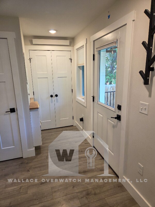 Photo - 108 3rd Ave E