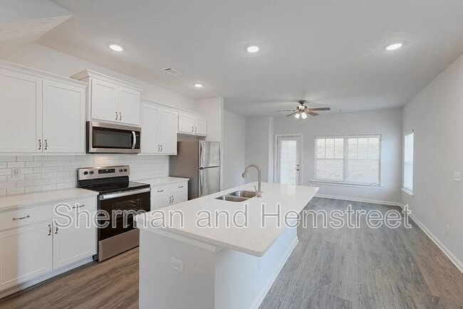 Photo - 2023 Lotus Dr Unidad 2023 Lotus Dr