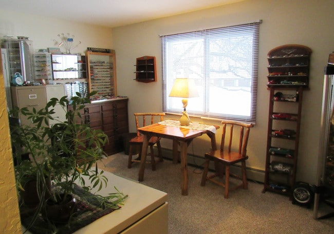 Photo - Forest Park I Apartments