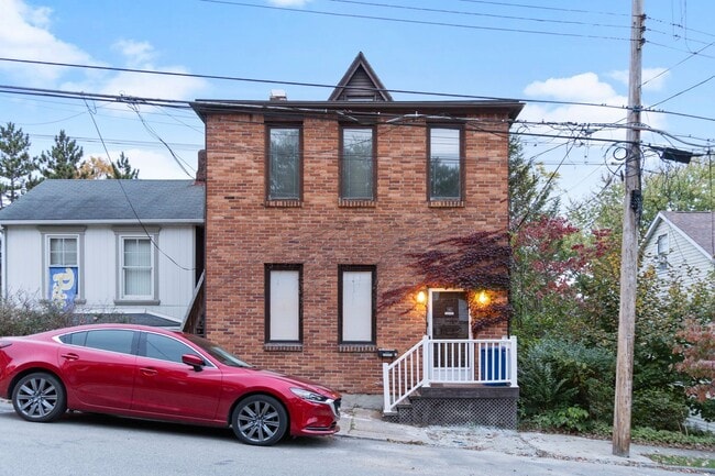 Building Photo - 4312 Lydia St Unit Floor 2