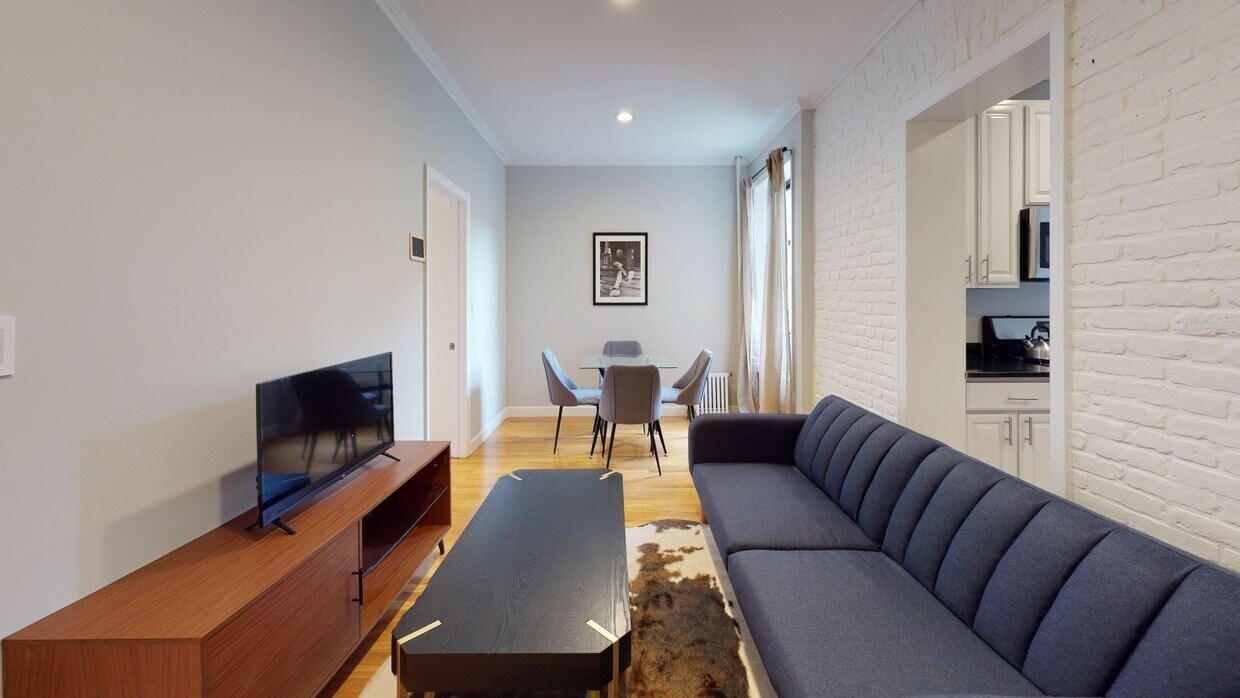 Photo - Private bedroom in 4 bed/1 bath Home